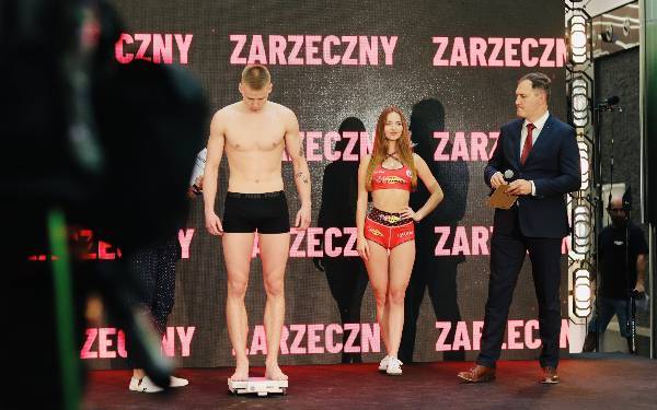 Ceremonia ważenia  przed Knockout Boxing Night 35 - 3