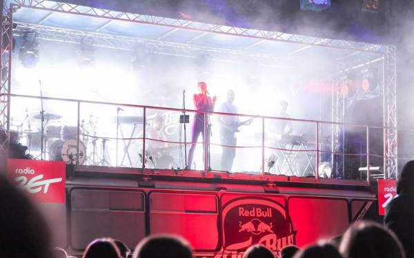 Red Bull Tour Bus - 18