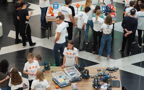 Zawody STEM through robotics - 29